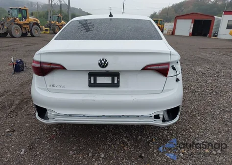 2024 Volkswagen Jetta 1.5T Sport z USA, uszkodzony, nr VIN 3VWBM7BU6RM085150